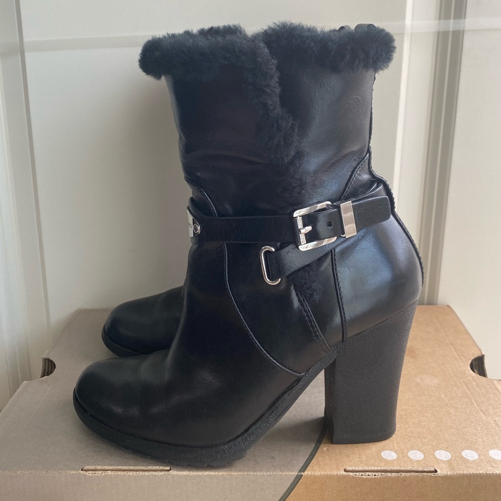 Michael Kors Boots Women - SZ 6 - Picture 2 of 15